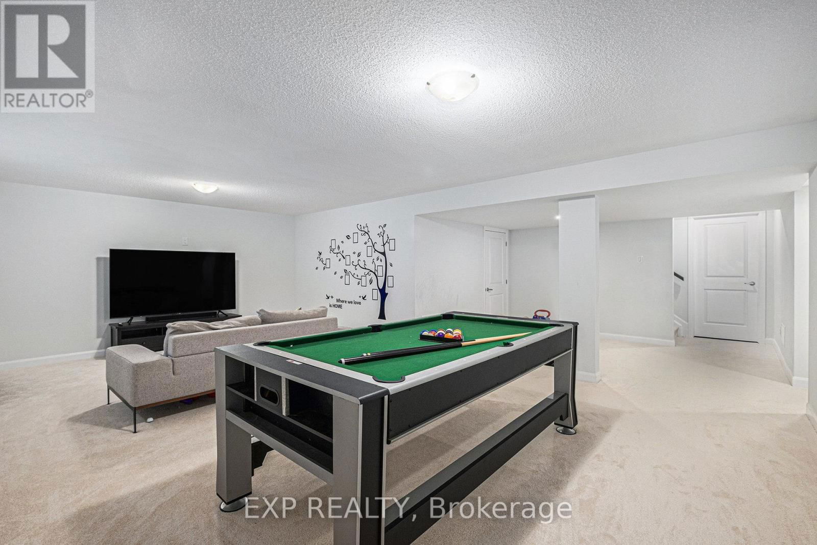 528 ANCHOR CIRCLE Image 33