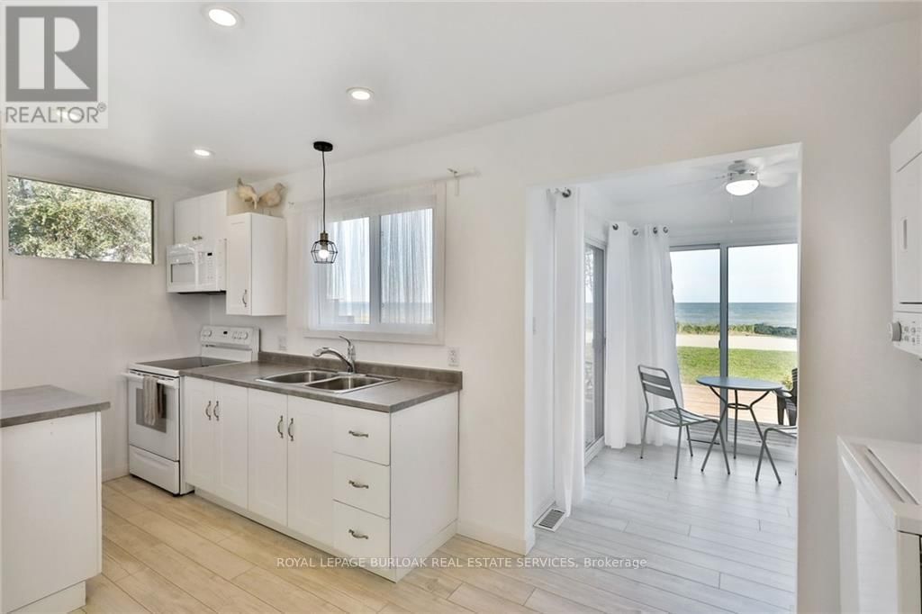 105 BEACH BOULEVARD Image 10