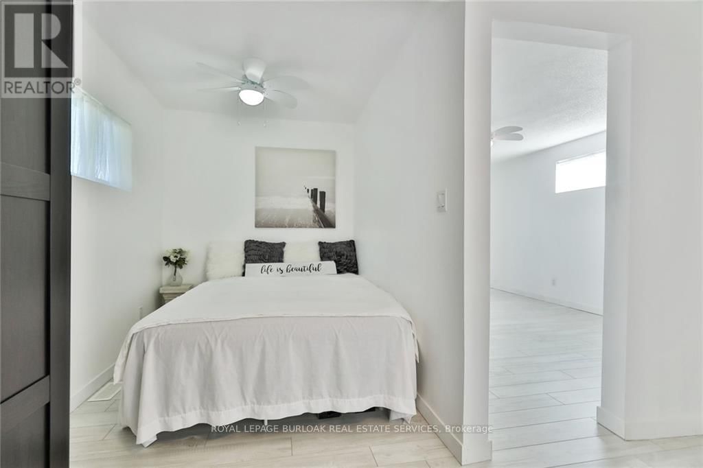 105 BEACH BOULEVARD Image 17