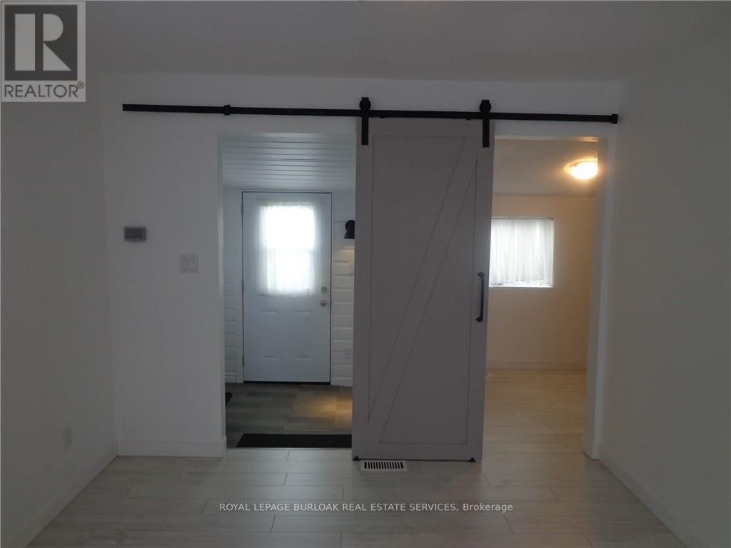 105 BEACH BOULEVARD Image 34