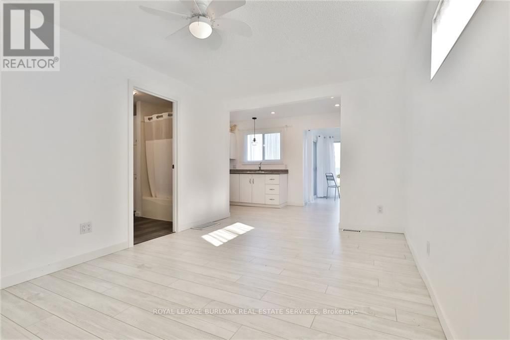 105 BEACH BOULEVARD Image 8