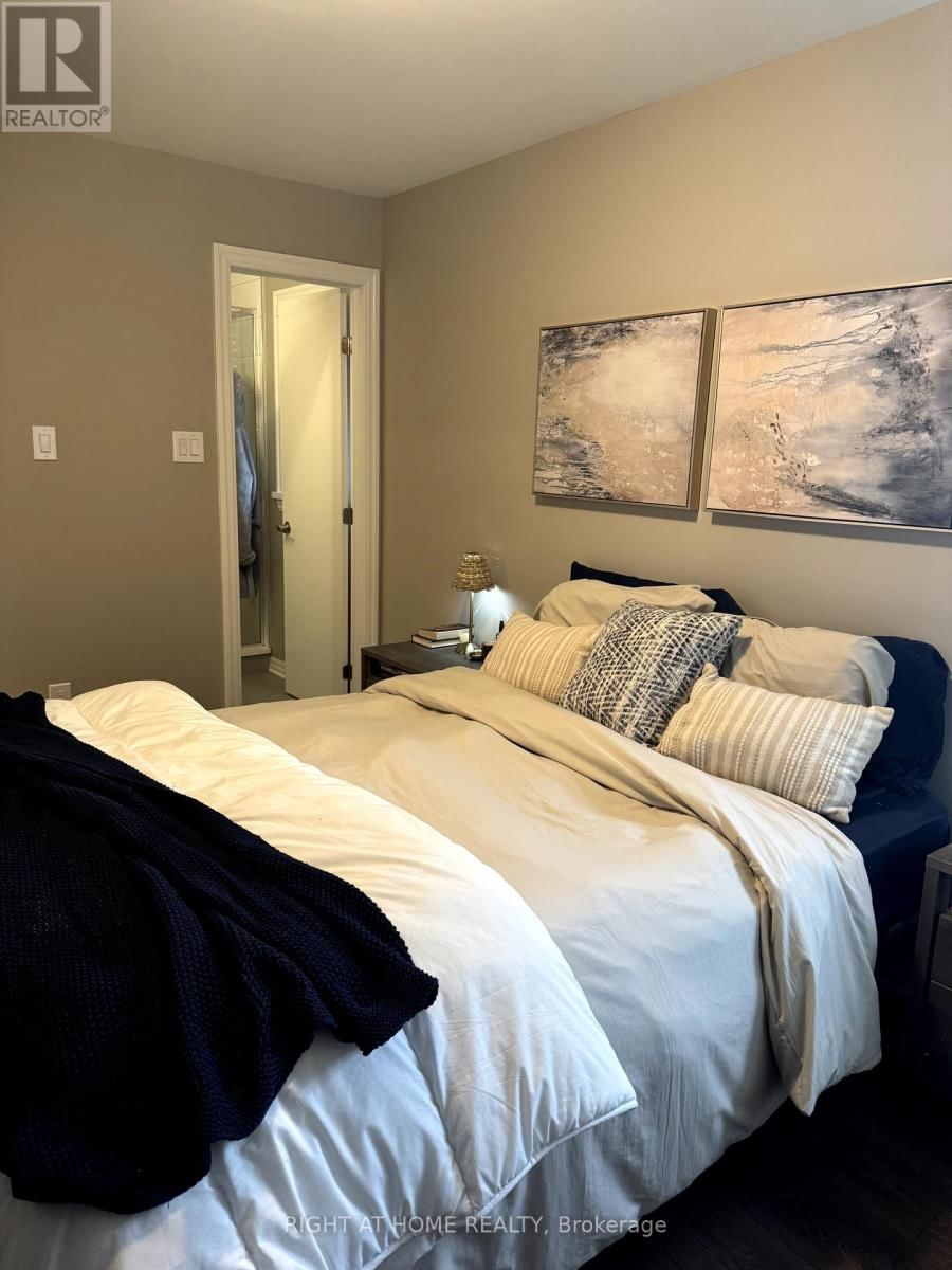 3 - 307 PICTON AVENUE Image 23