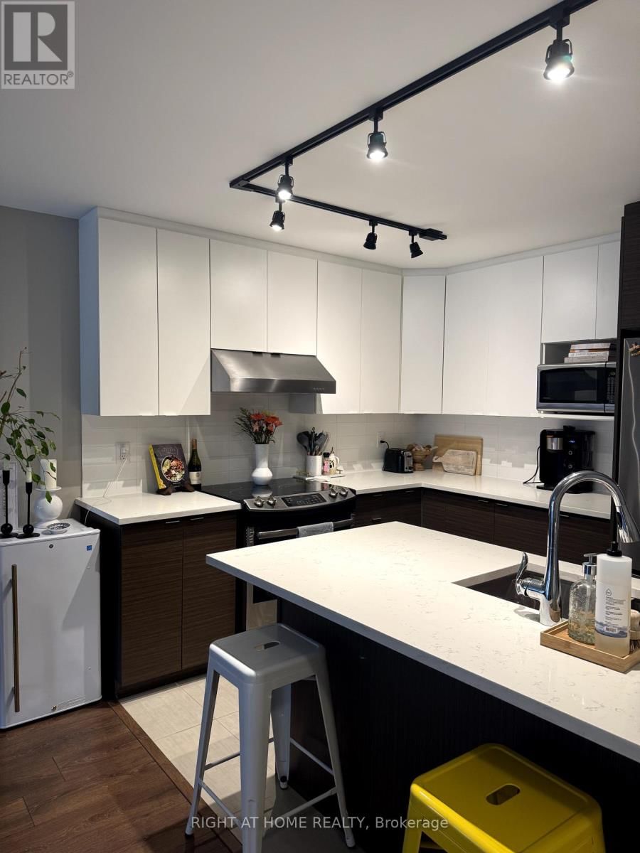 3 - 307 PICTON AVENUE Image 5