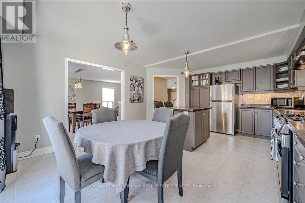 144 RILEY STREET Image 18