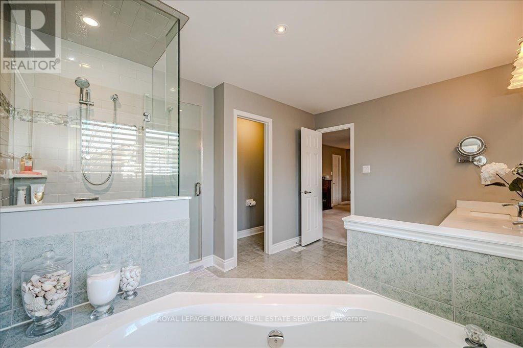 144 RILEY STREET Image 28