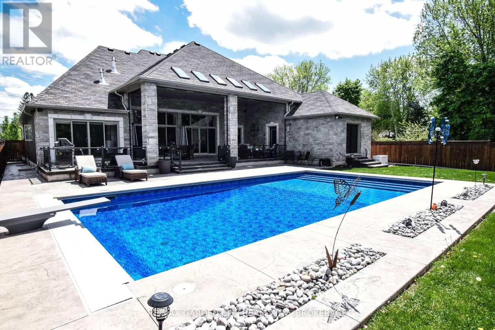 223 WILLSON ROAD Image 37