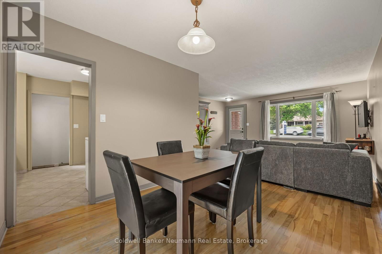 314 VICTORIA ROAD NORTH Image 9
