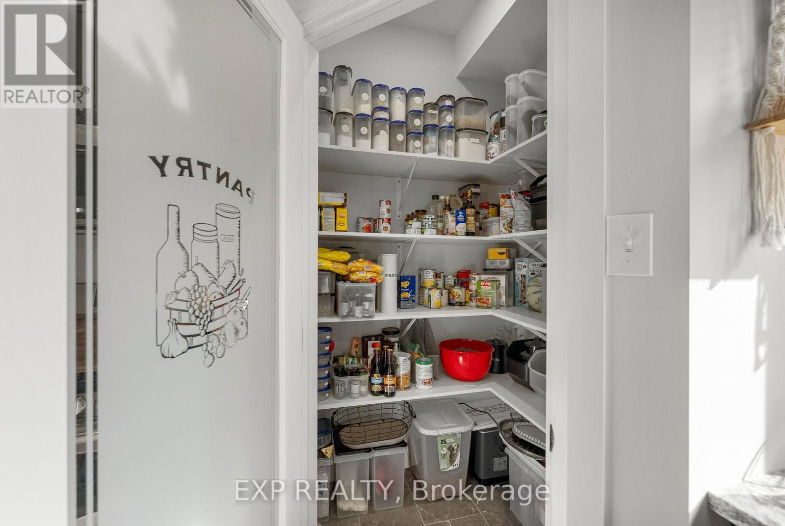 12 EASTERN AVENUE Image 19