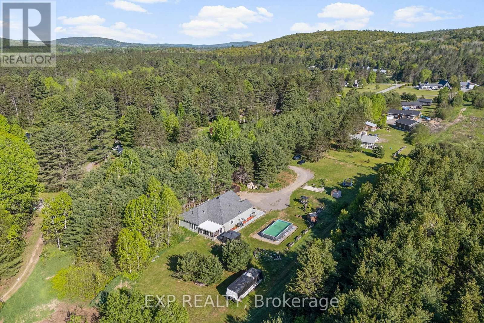 12 EASTERN AVENUE Image 7