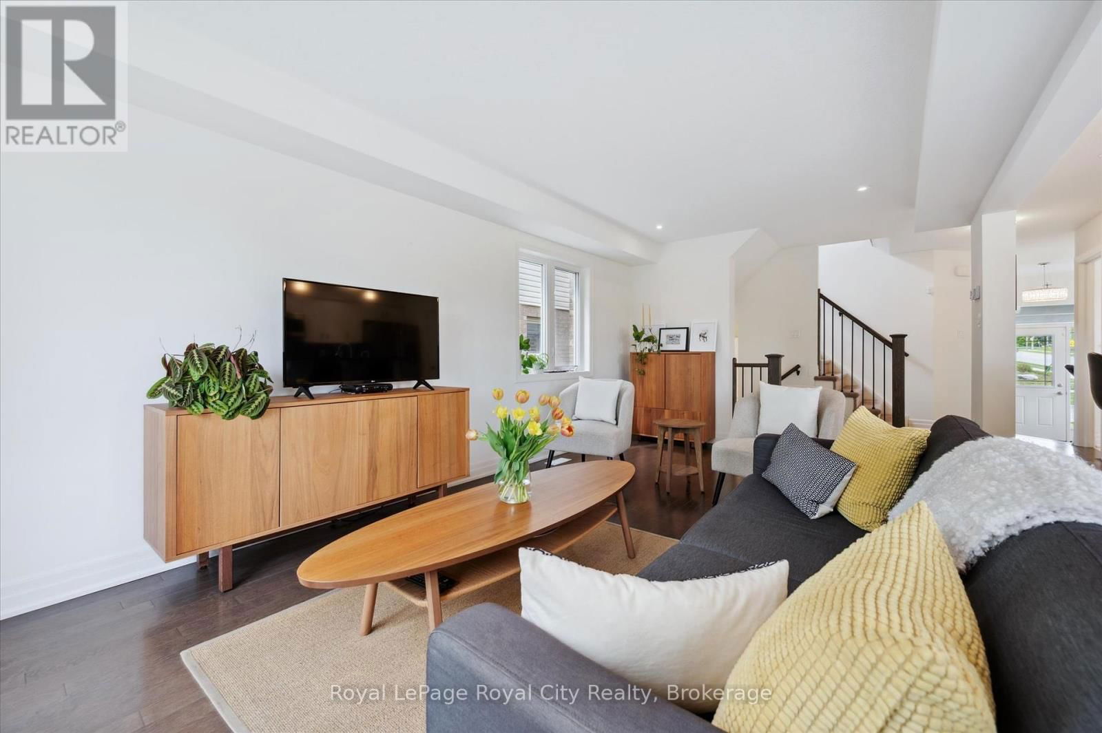 1 SAMUEL DRIVE Image 12