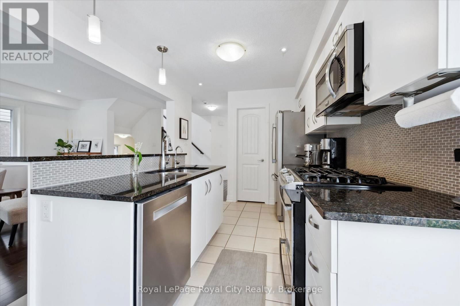 1 SAMUEL DRIVE Image 15