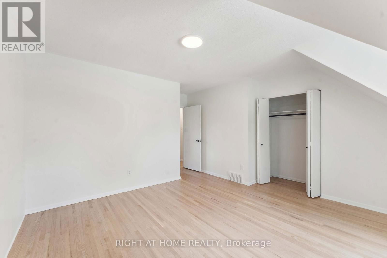 788 EASTVALE DRIVE Image 16