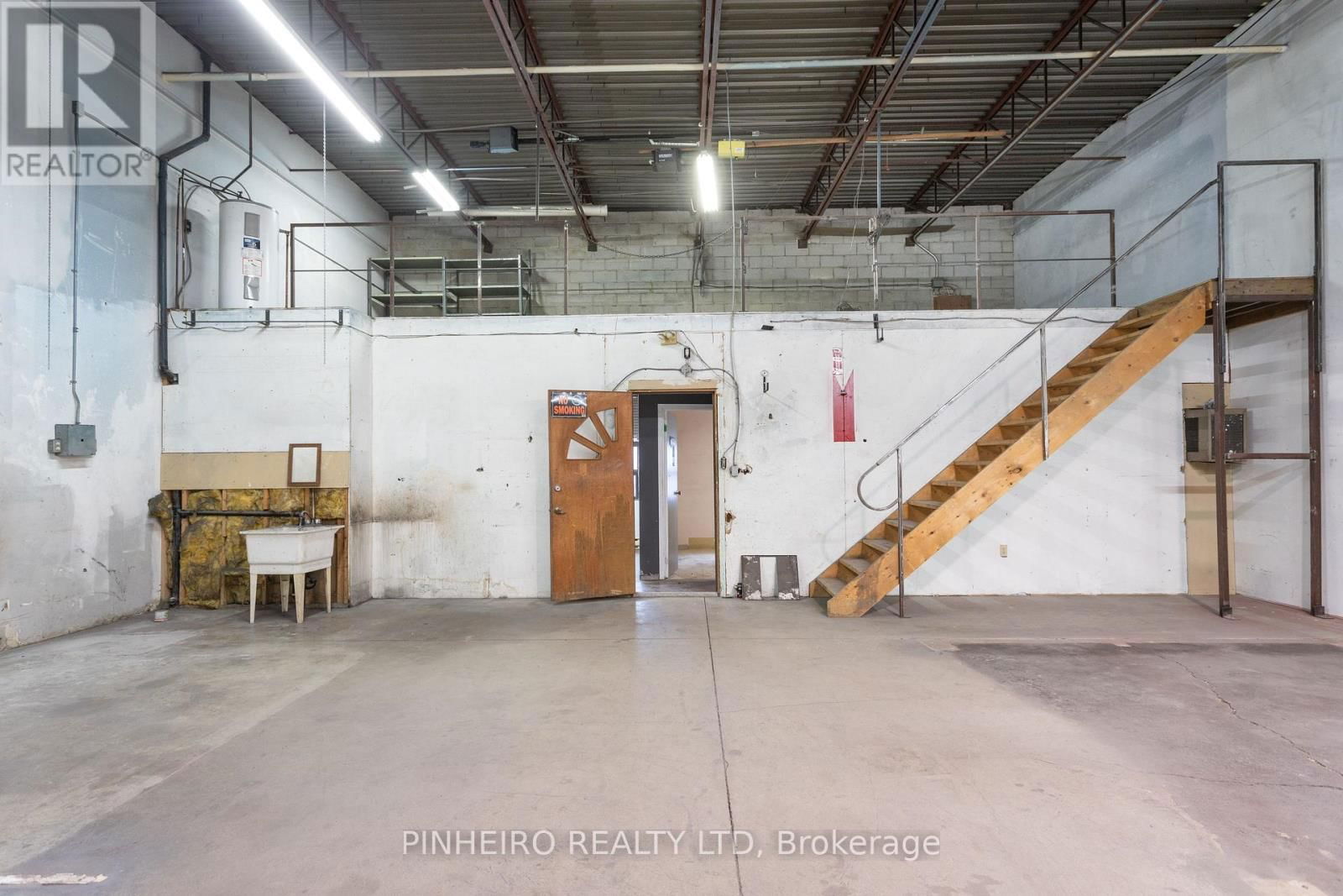 5 - 105 MIDPARK ROAD Image 5