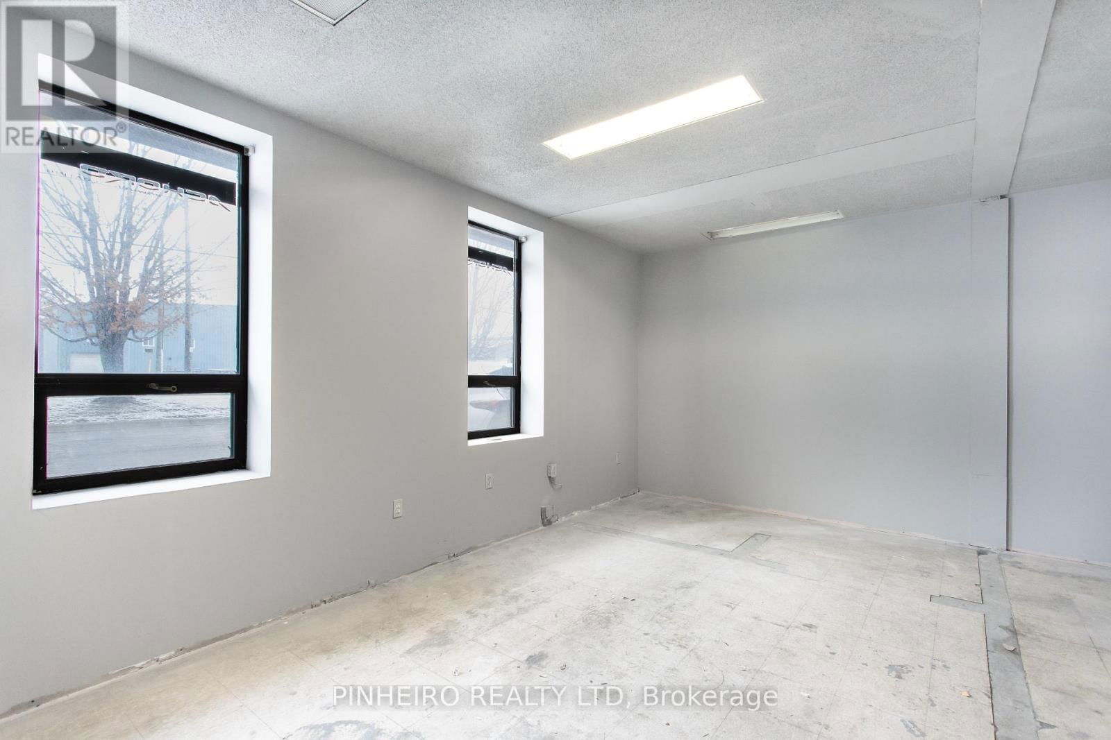 5 - 105 MIDPARK ROAD Image 6