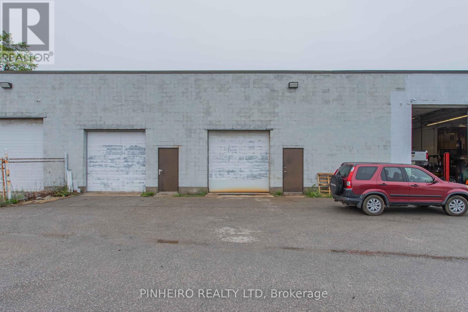 5 - 105 MIDPARK ROAD Image 9