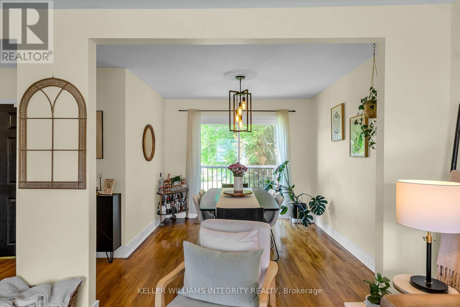 31 DUNBAR AVENUE Image 12