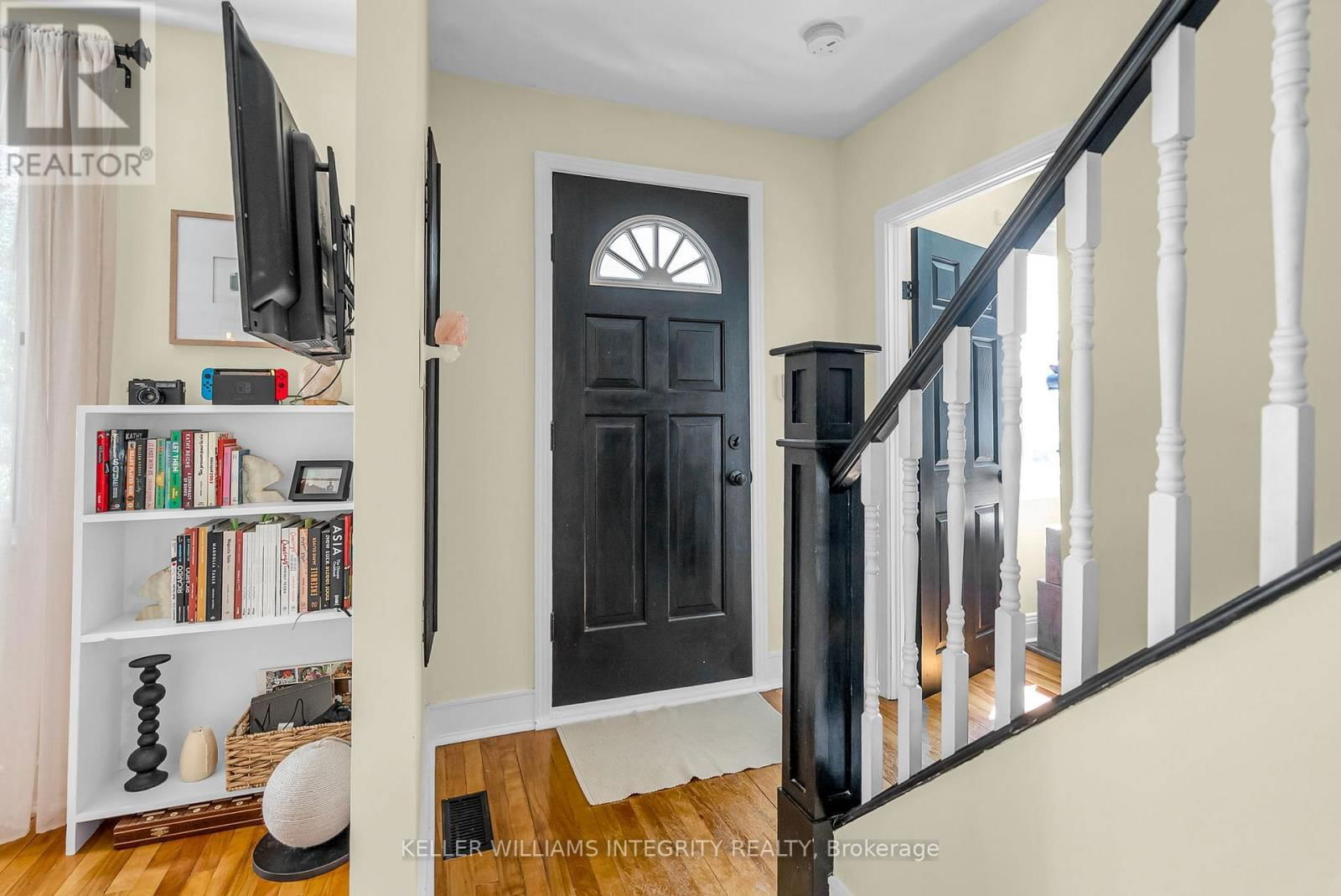 31 DUNBAR AVENUE Image 16