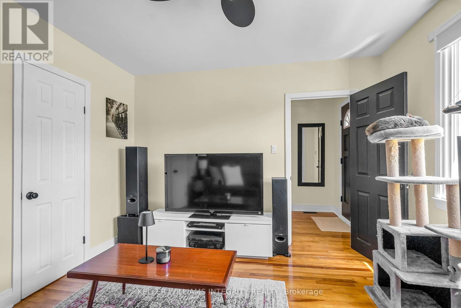 31 DUNBAR AVENUE Image 21