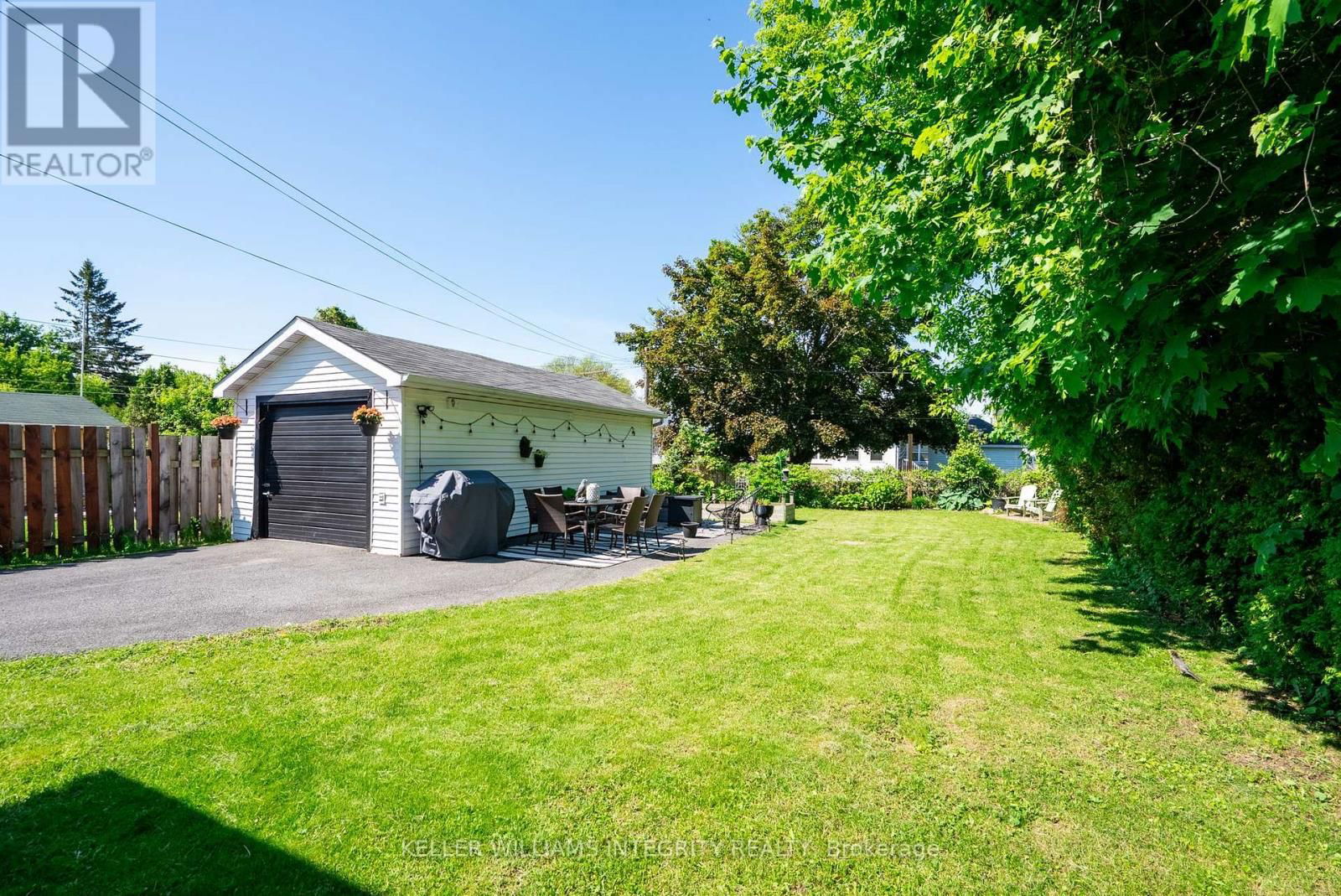 31 DUNBAR AVENUE Image 37