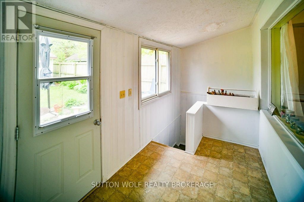 102 FRONT STREET WEST Image 15