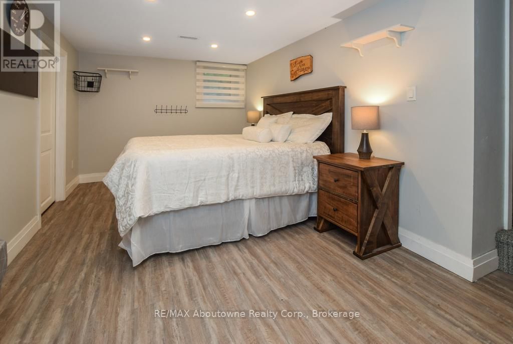 5 VIMY STREET Image 11