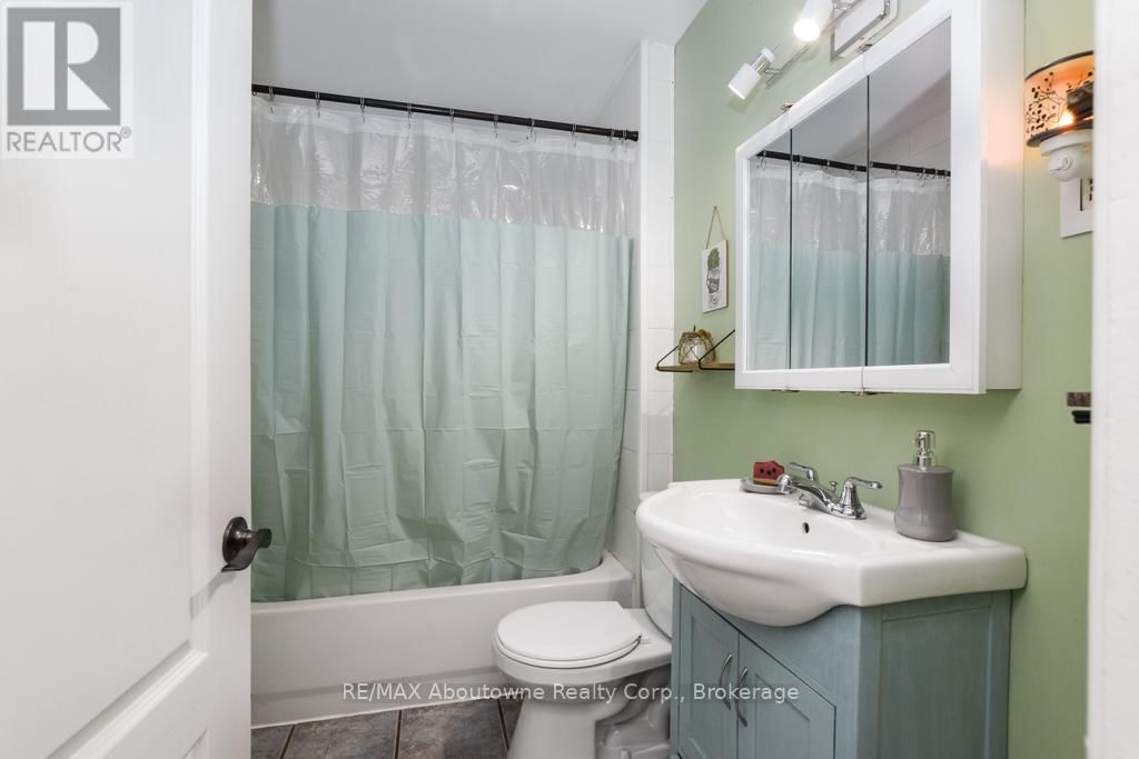 5 VIMY STREET Image 20