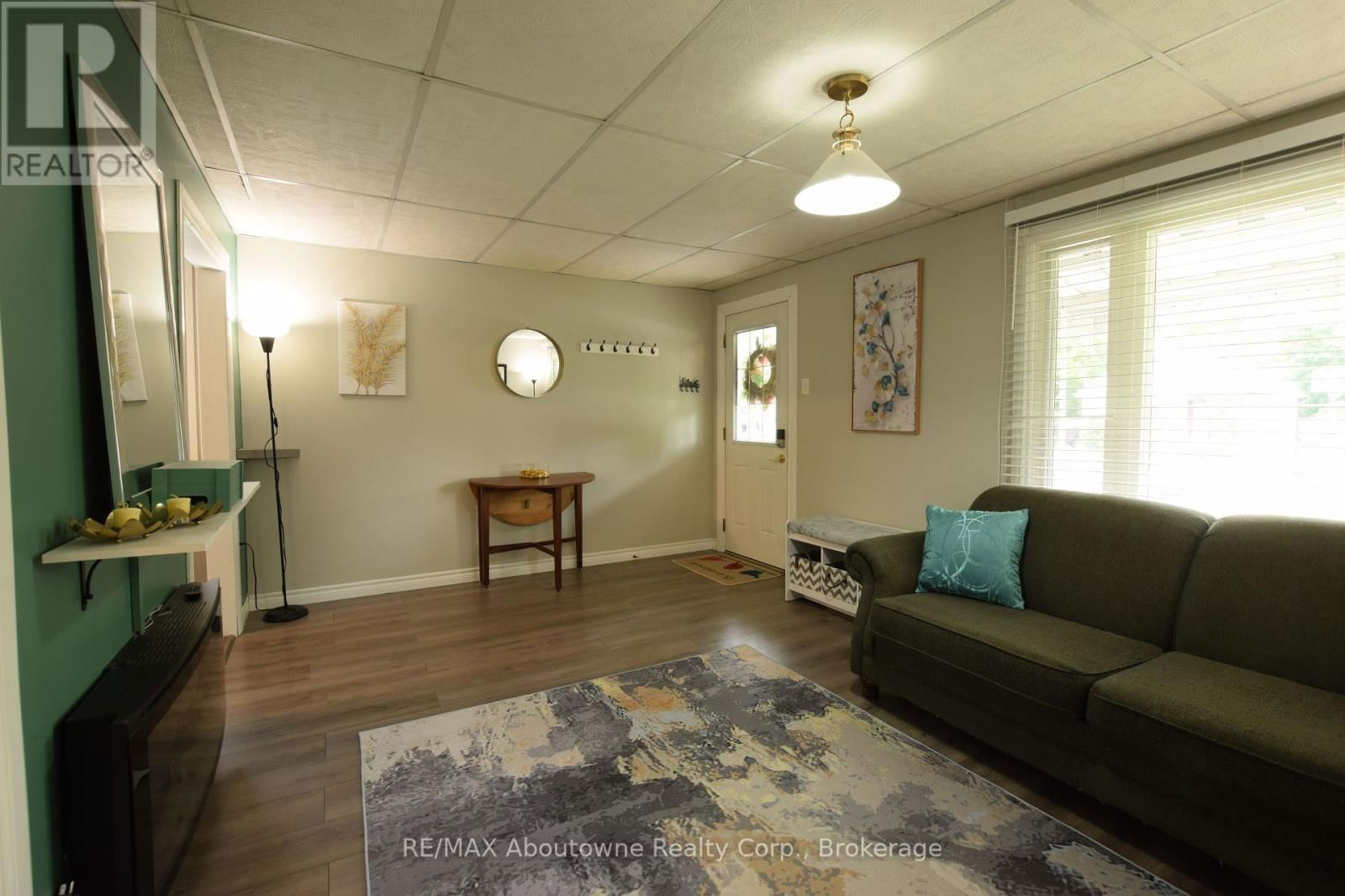 5 VIMY STREET Image 23
