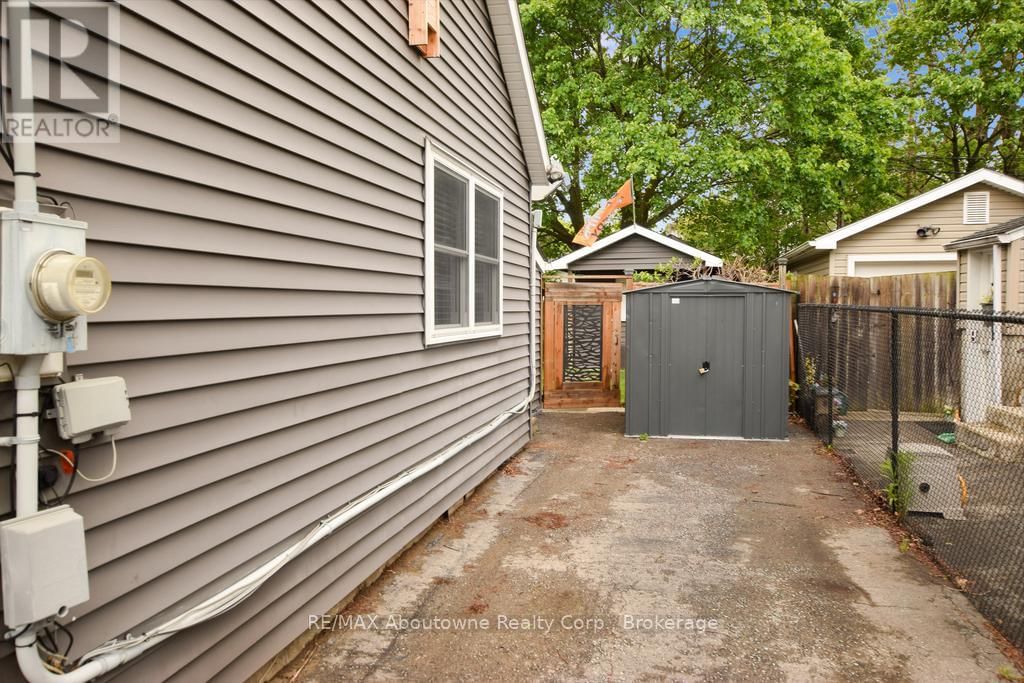 5 VIMY STREET Image 27