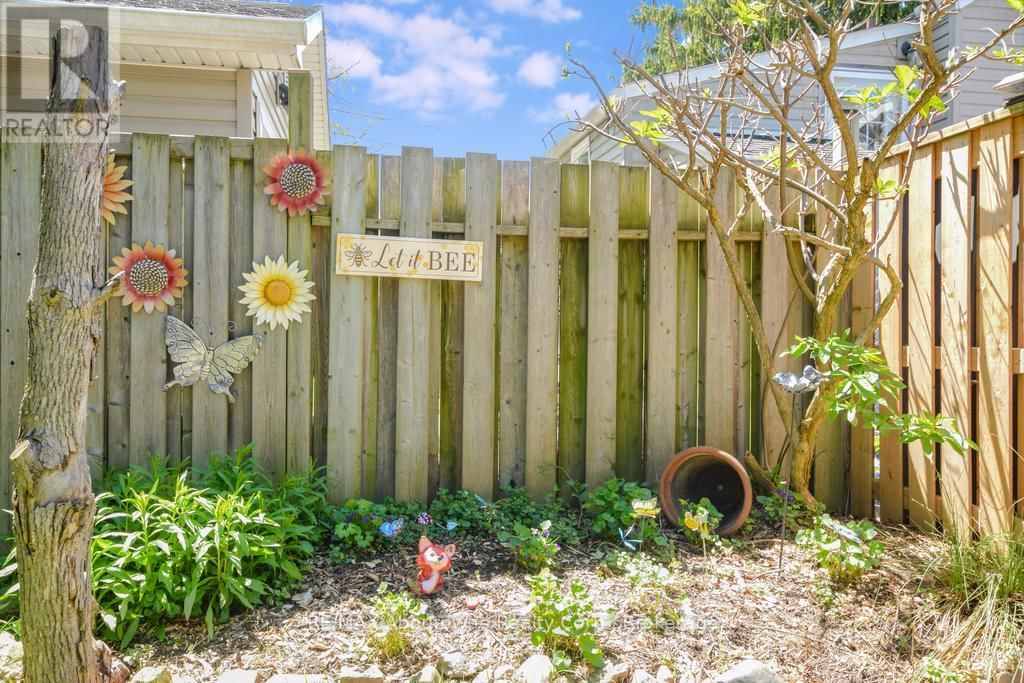 5 VIMY STREET Image 34