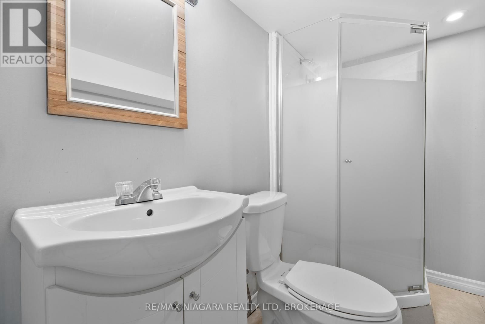 Main - 16 ORMONDE AVENUE Image 18