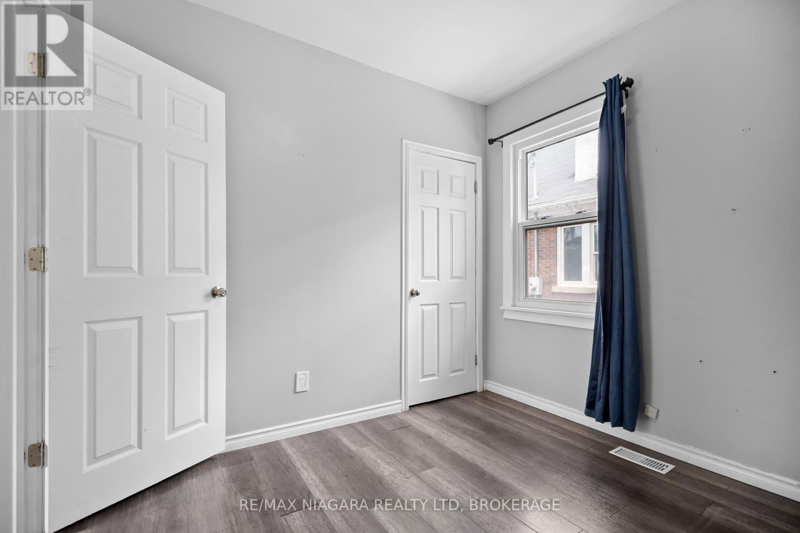 Main - 16 ORMONDE AVENUE Image 8