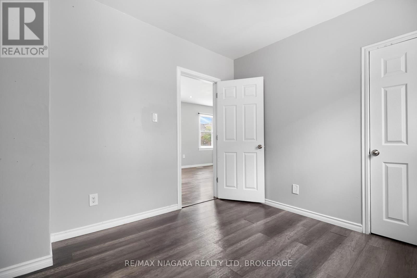 Main - 16 ORMONDE AVENUE Image 9