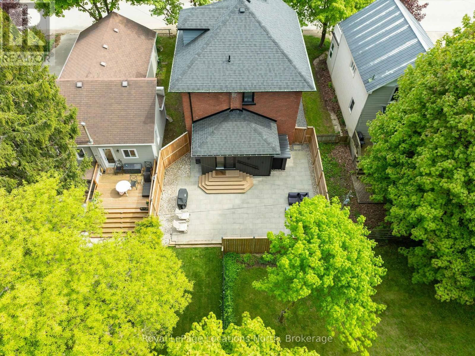 24 MARSHALL STREET WEST Image 38