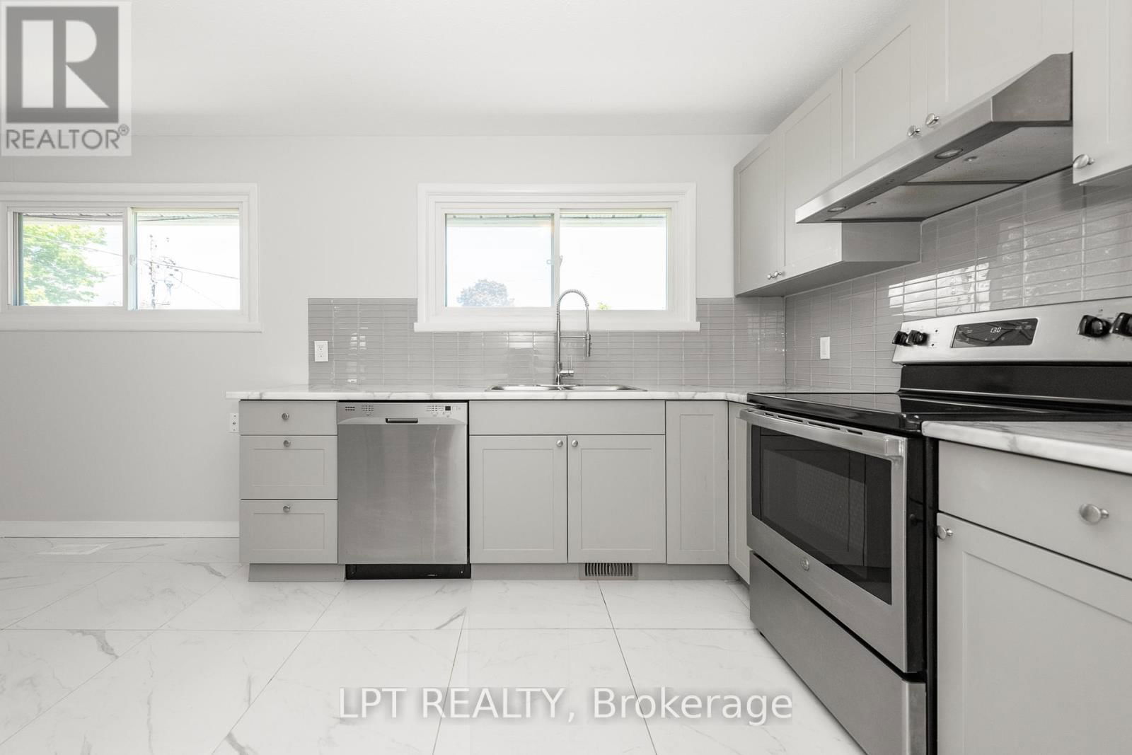 5 ATTWOOD CRESCENT Image 12