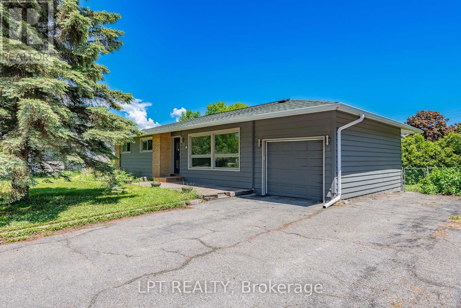 5 ATTWOOD CRESCENT Image 2