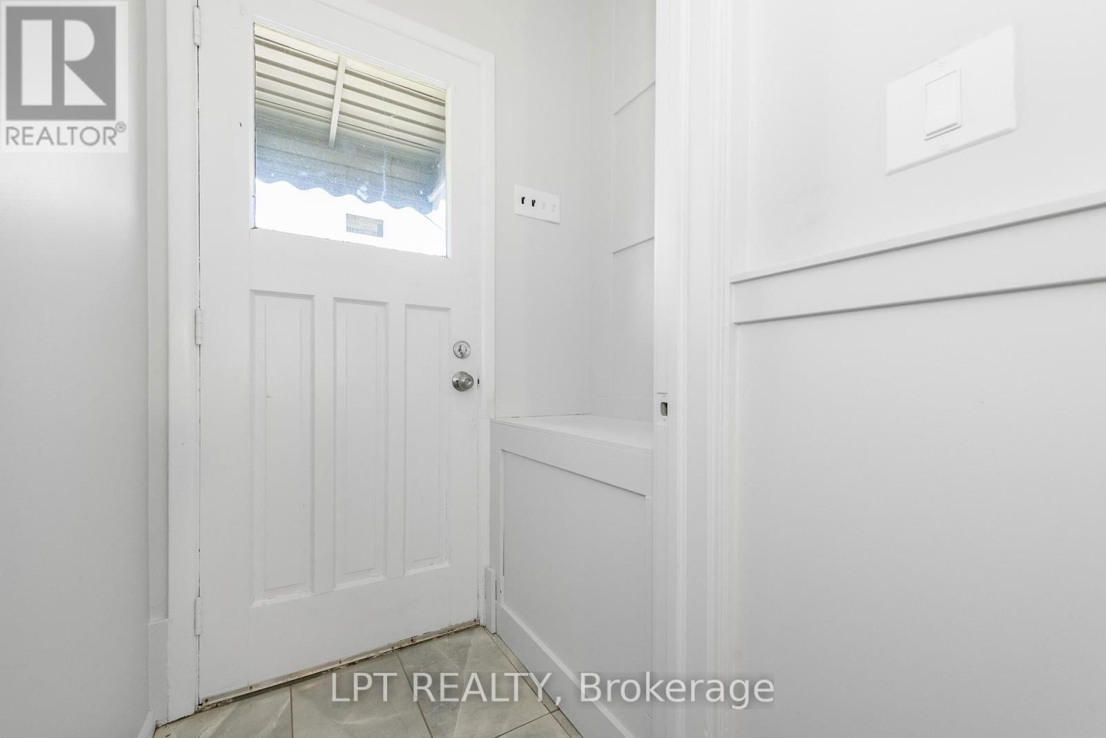 5 ATTWOOD CRESCENT Image 23
