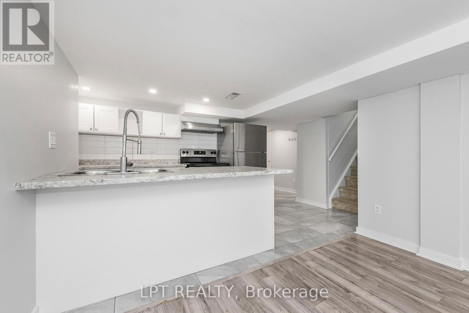 5 ATTWOOD CRESCENT Image 26