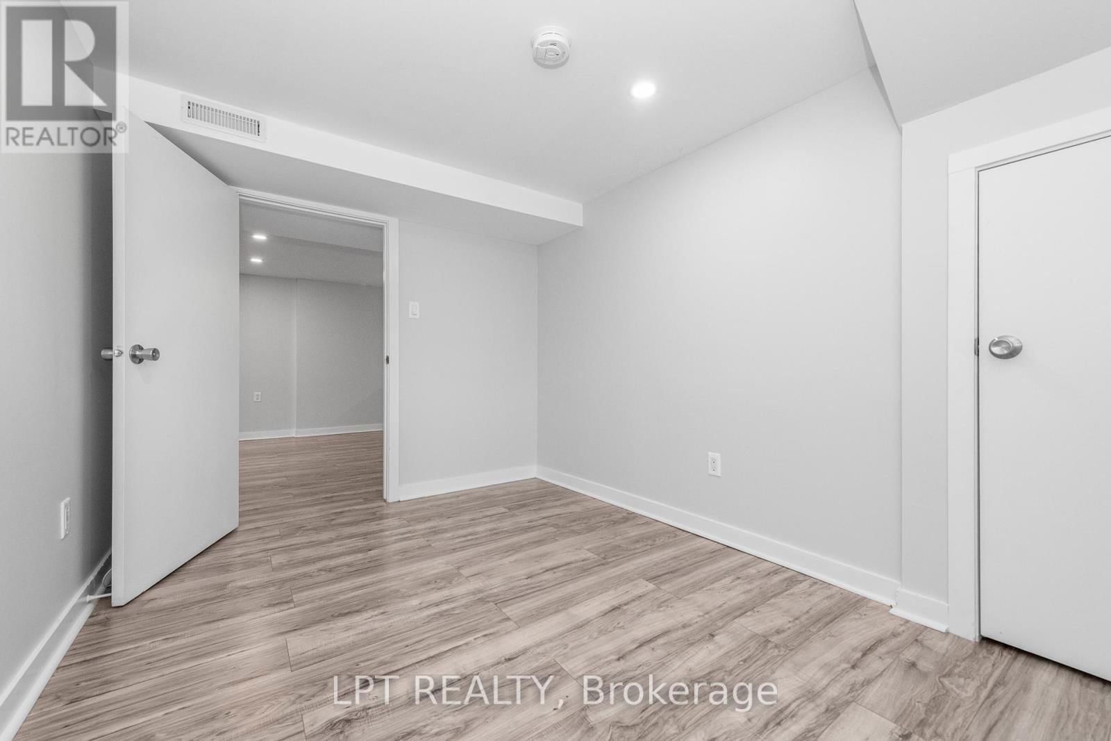 5 ATTWOOD CRESCENT Image 33