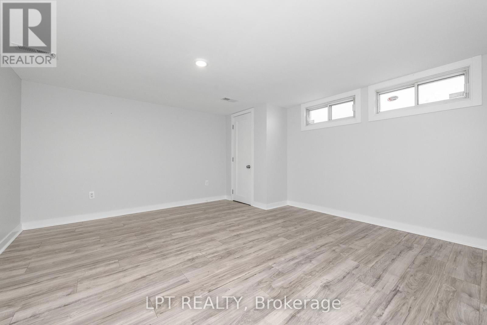 5 ATTWOOD CRESCENT Image 34