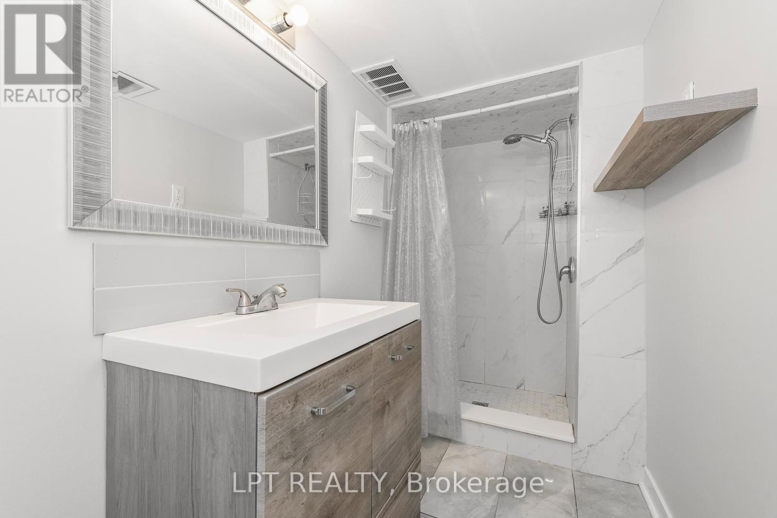 5 ATTWOOD CRESCENT Image 36
