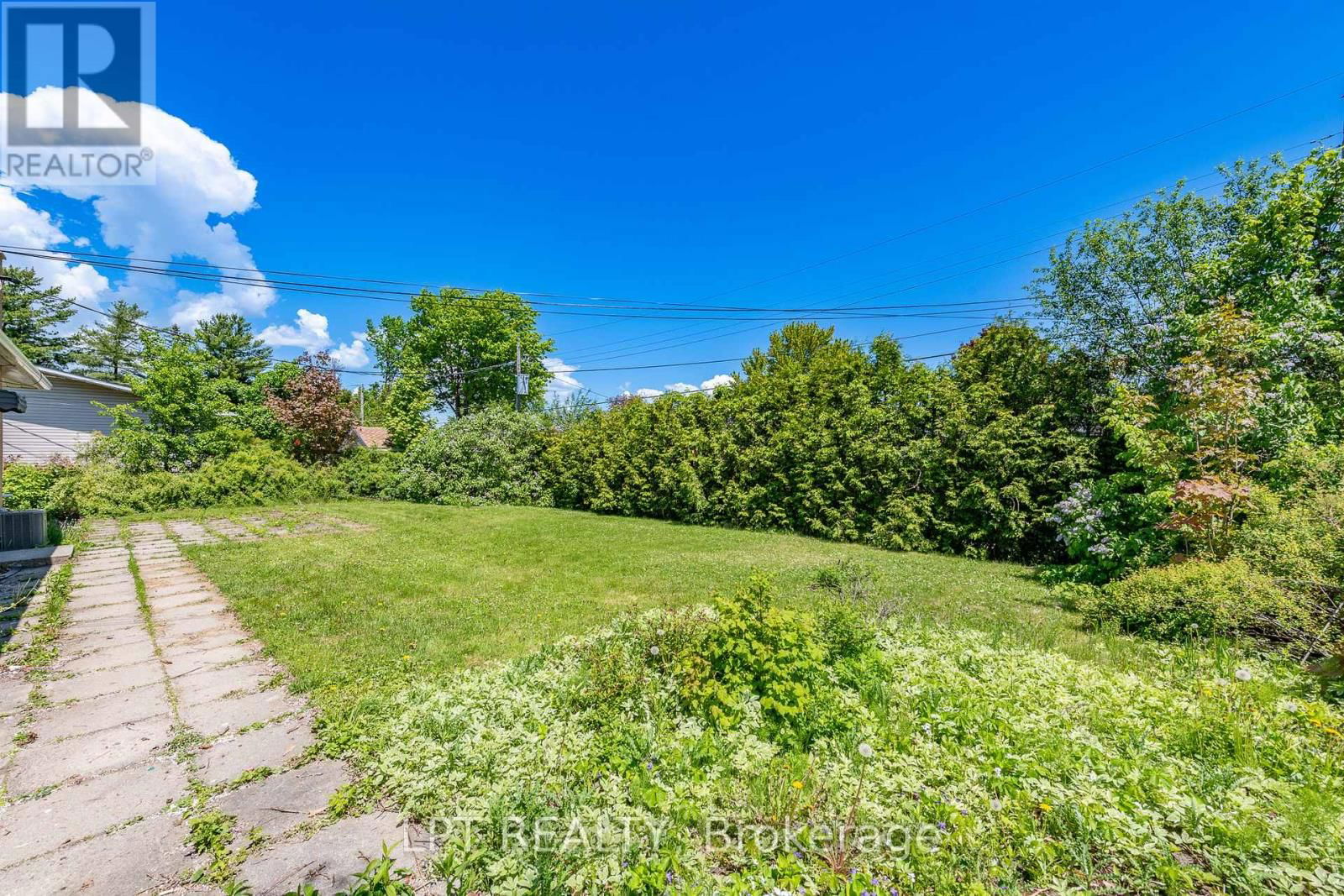 5 ATTWOOD CRESCENT Image 39