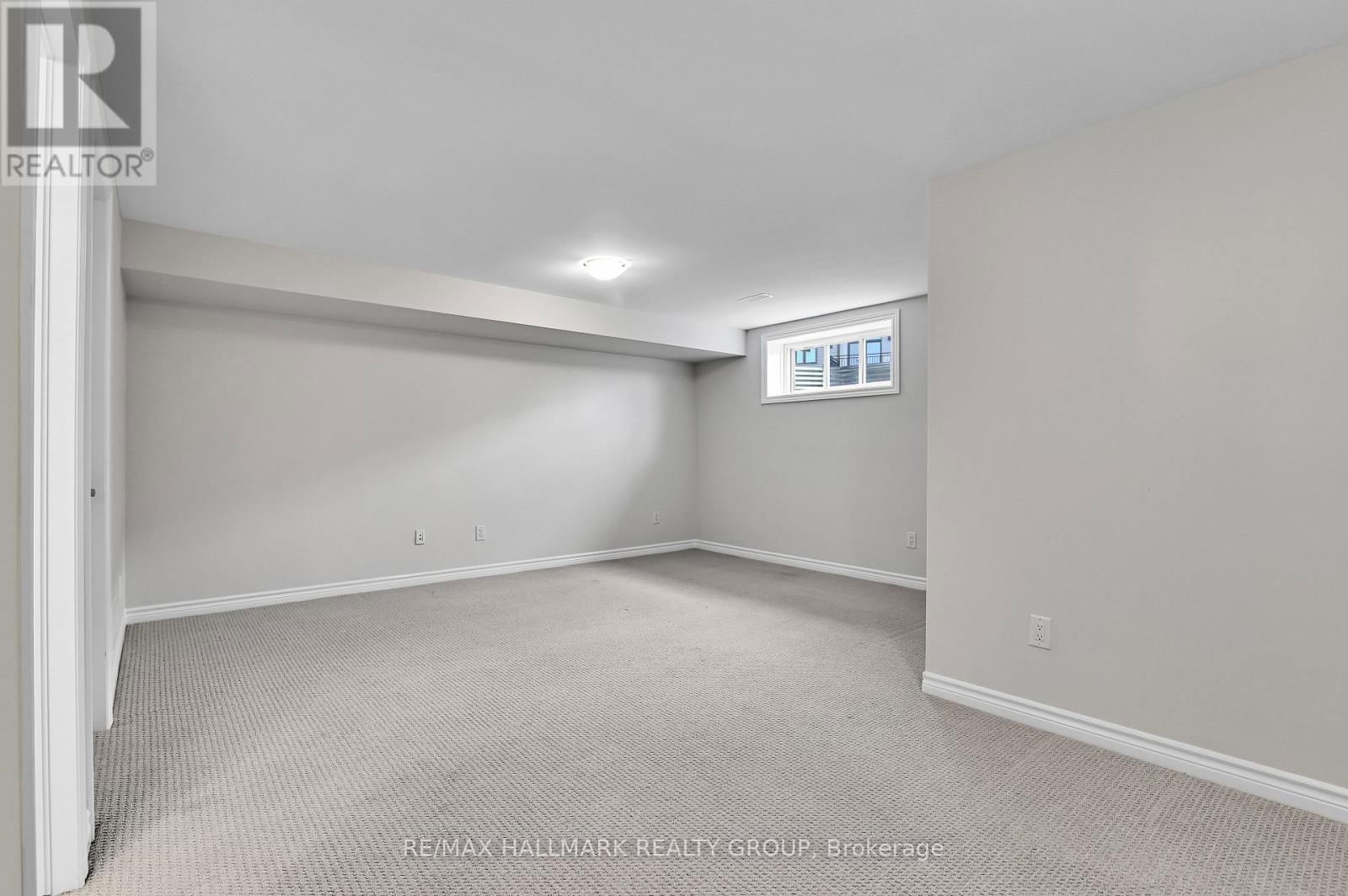 938 SOCCA CRESCENT Image 29