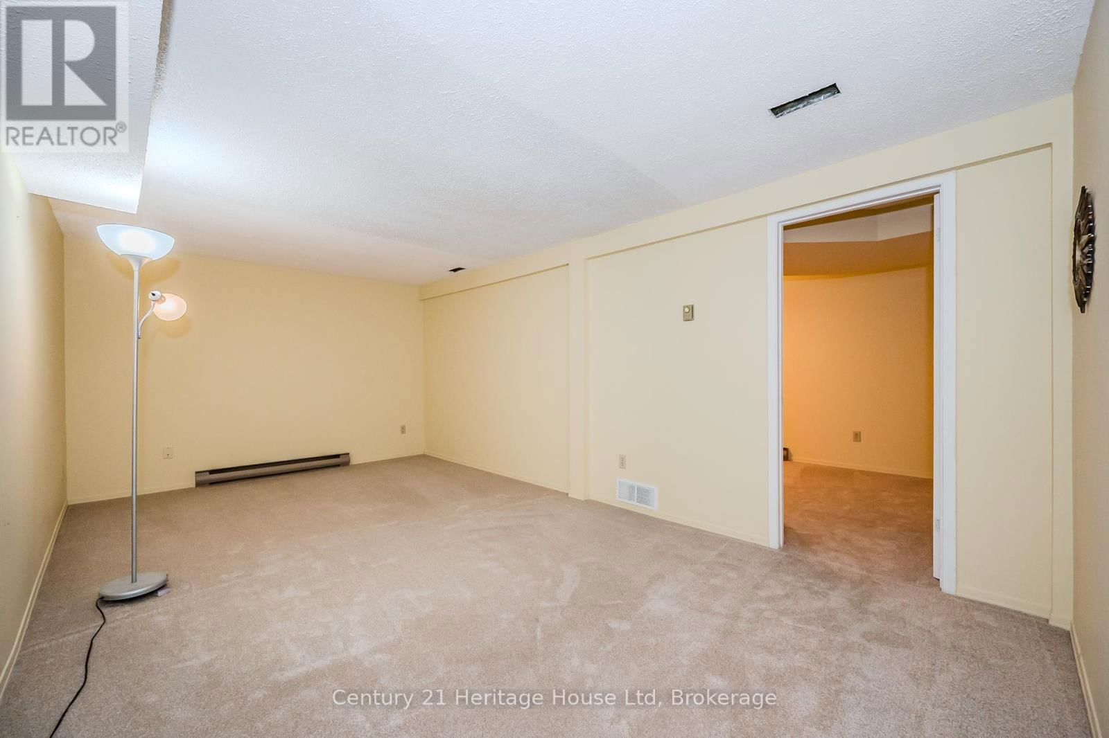1 CHRISTOPHER COURT Image 27