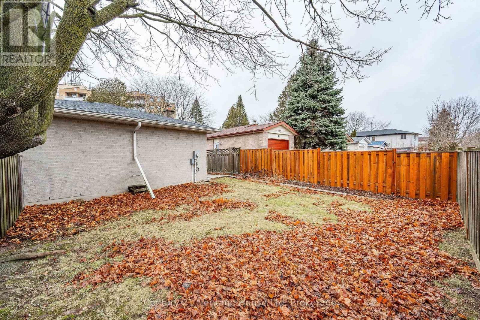 1 CHRISTOPHER COURT Image 31