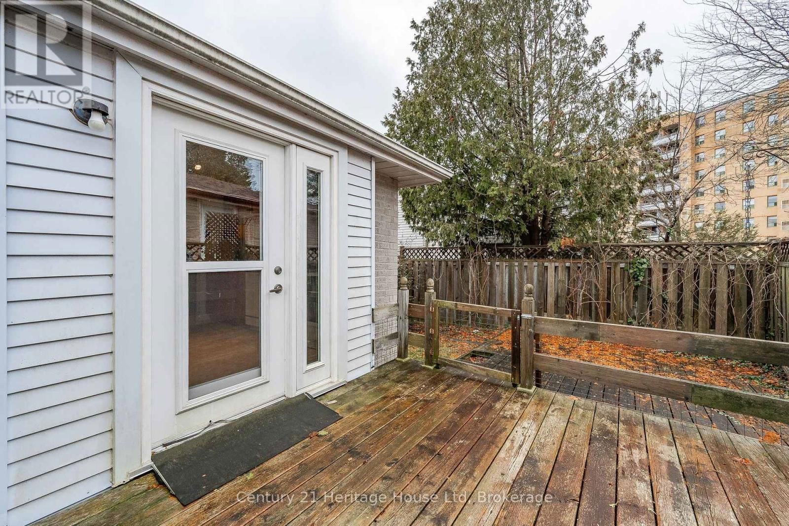1 CHRISTOPHER COURT Image 34