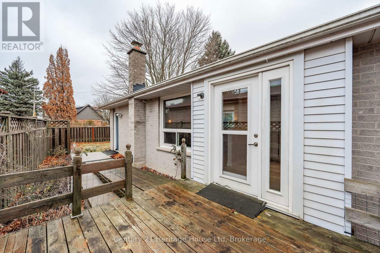 1 CHRISTOPHER COURT Image 35