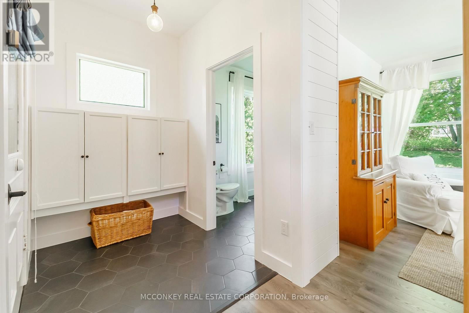 1101 LAKEVIEW ROAD Image 21