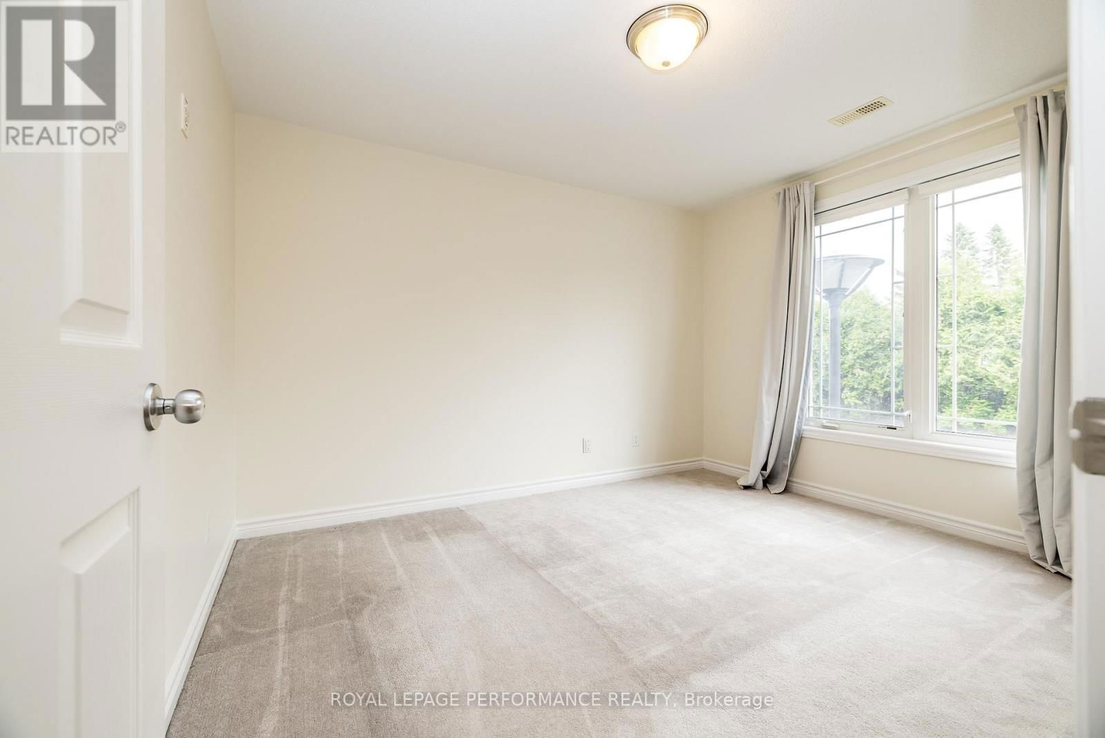 3 - 212 PASEO PRIVATE Image 26