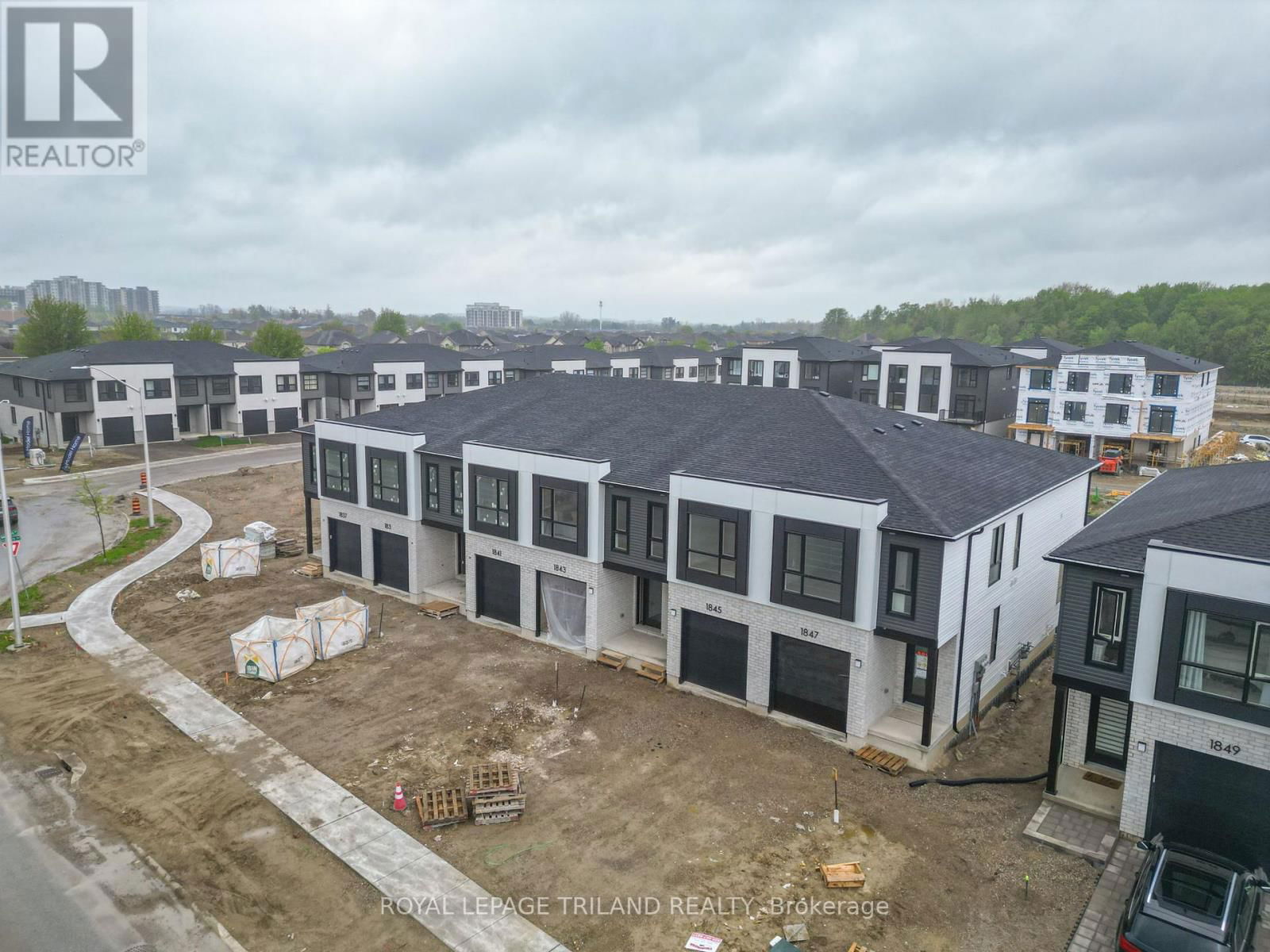 784 BANYAN LANE Image 2