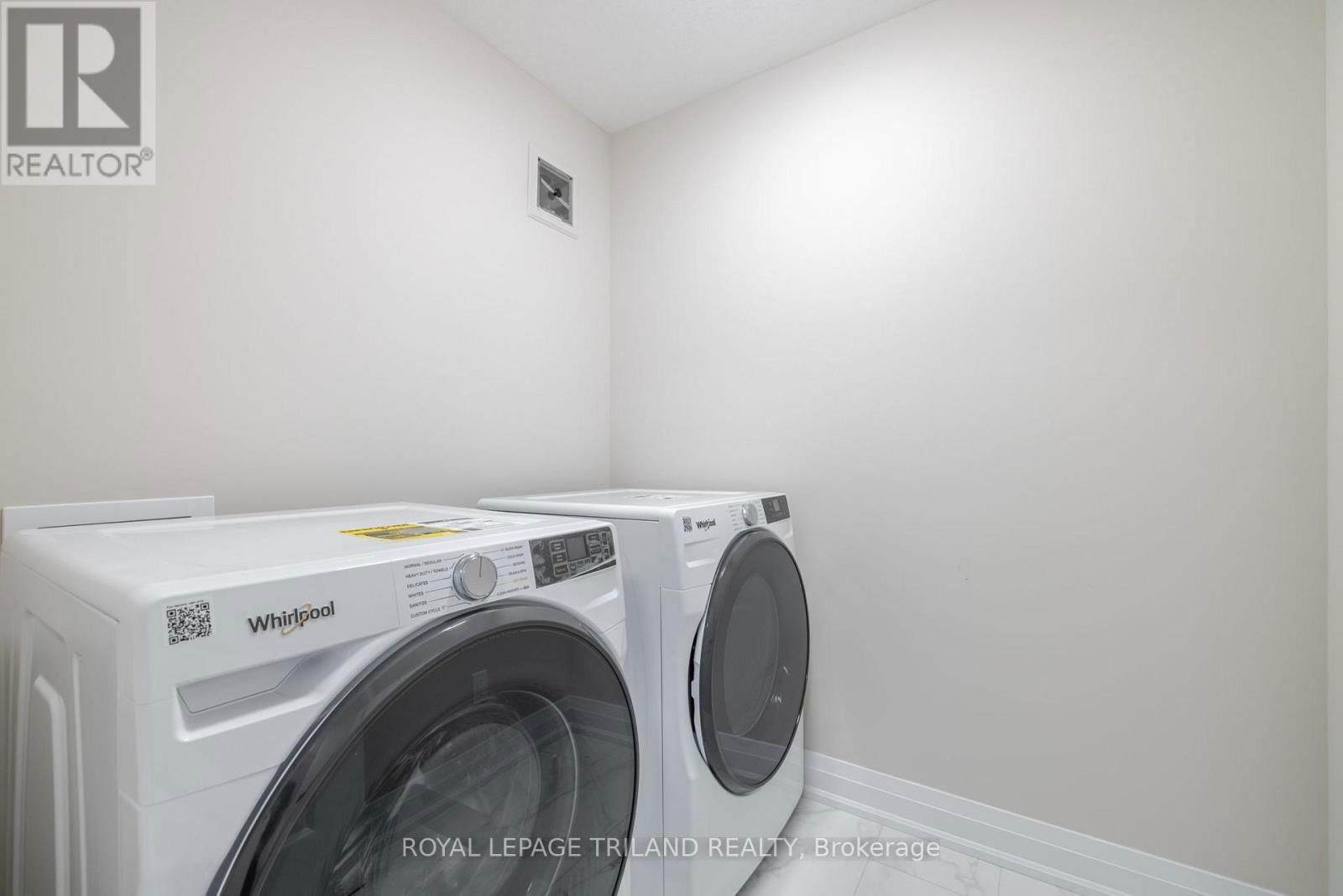 784 BANYAN LANE Image 27